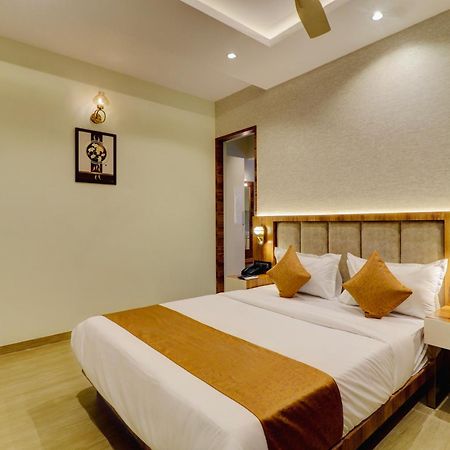 Home2 Studio Apartments Mumbai Luaran gambar