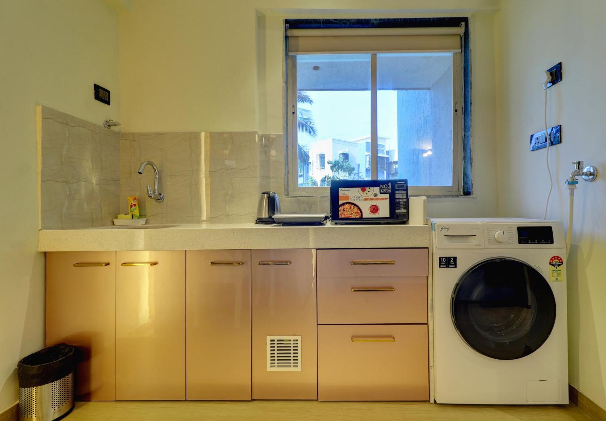 Home2 Studio Apartments Mumbai Luaran gambar