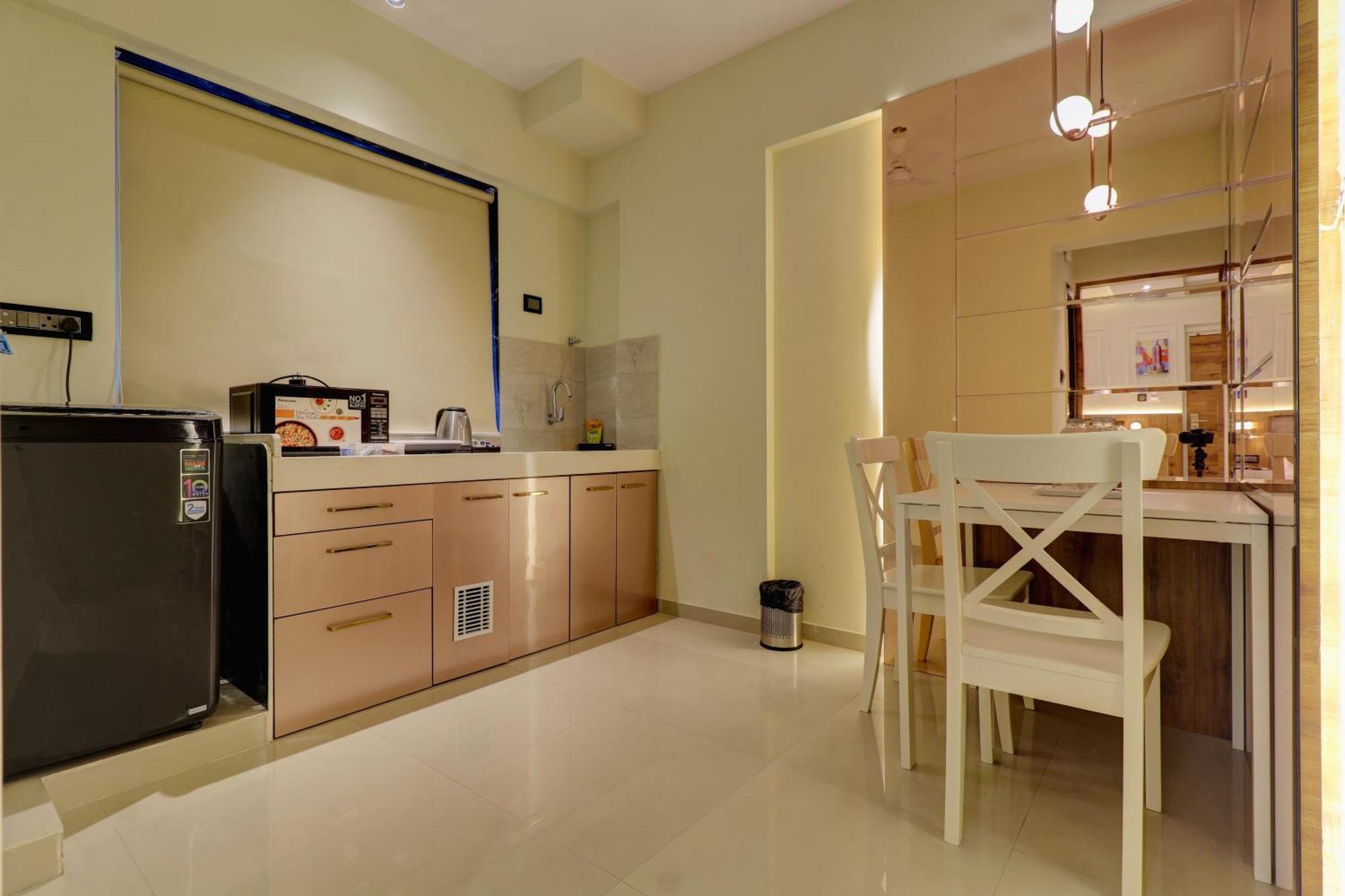 Home2 Studio Apartments Mumbai Luaran gambar