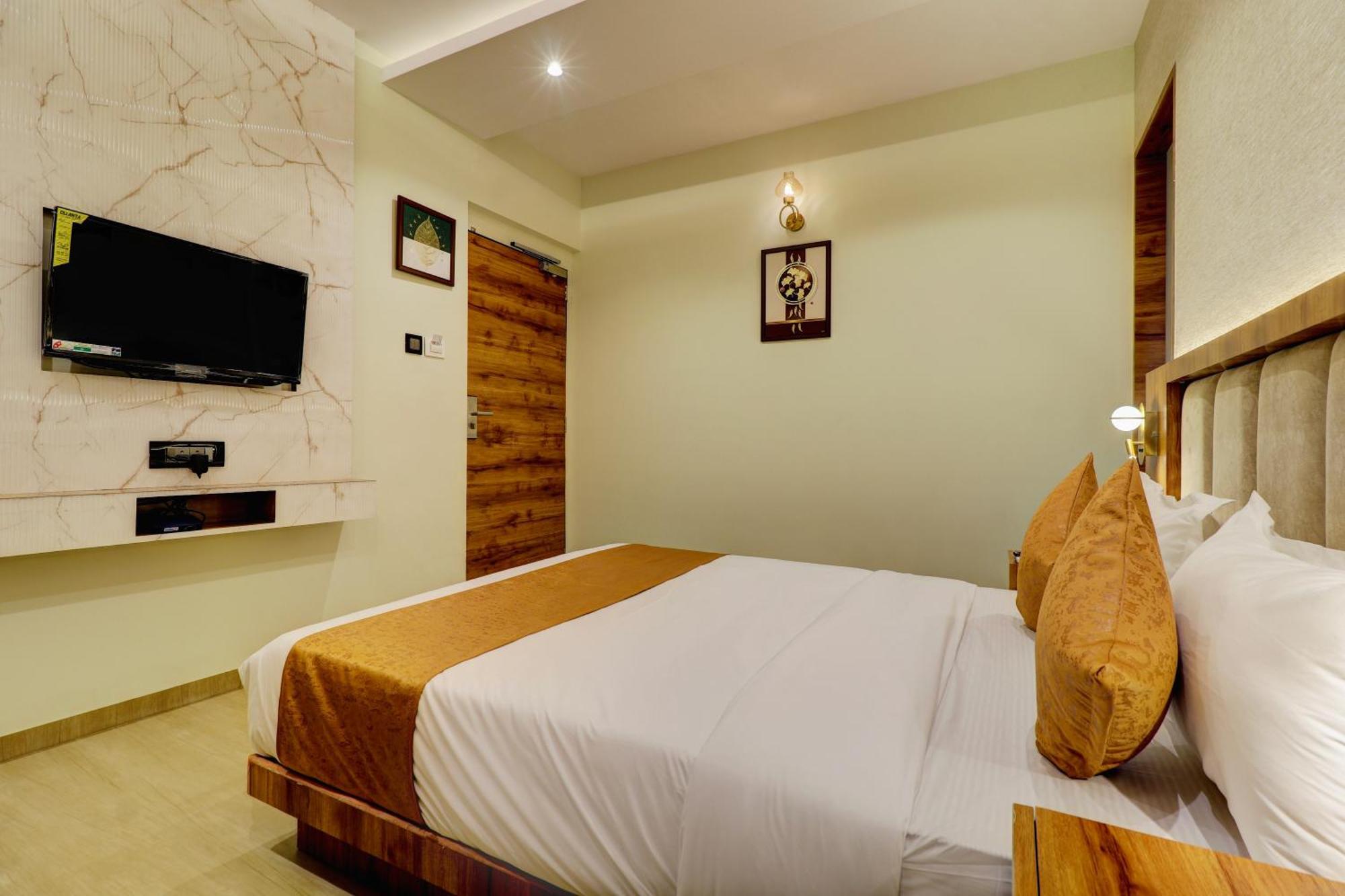 Home2 Studio Apartments Mumbai Luaran gambar