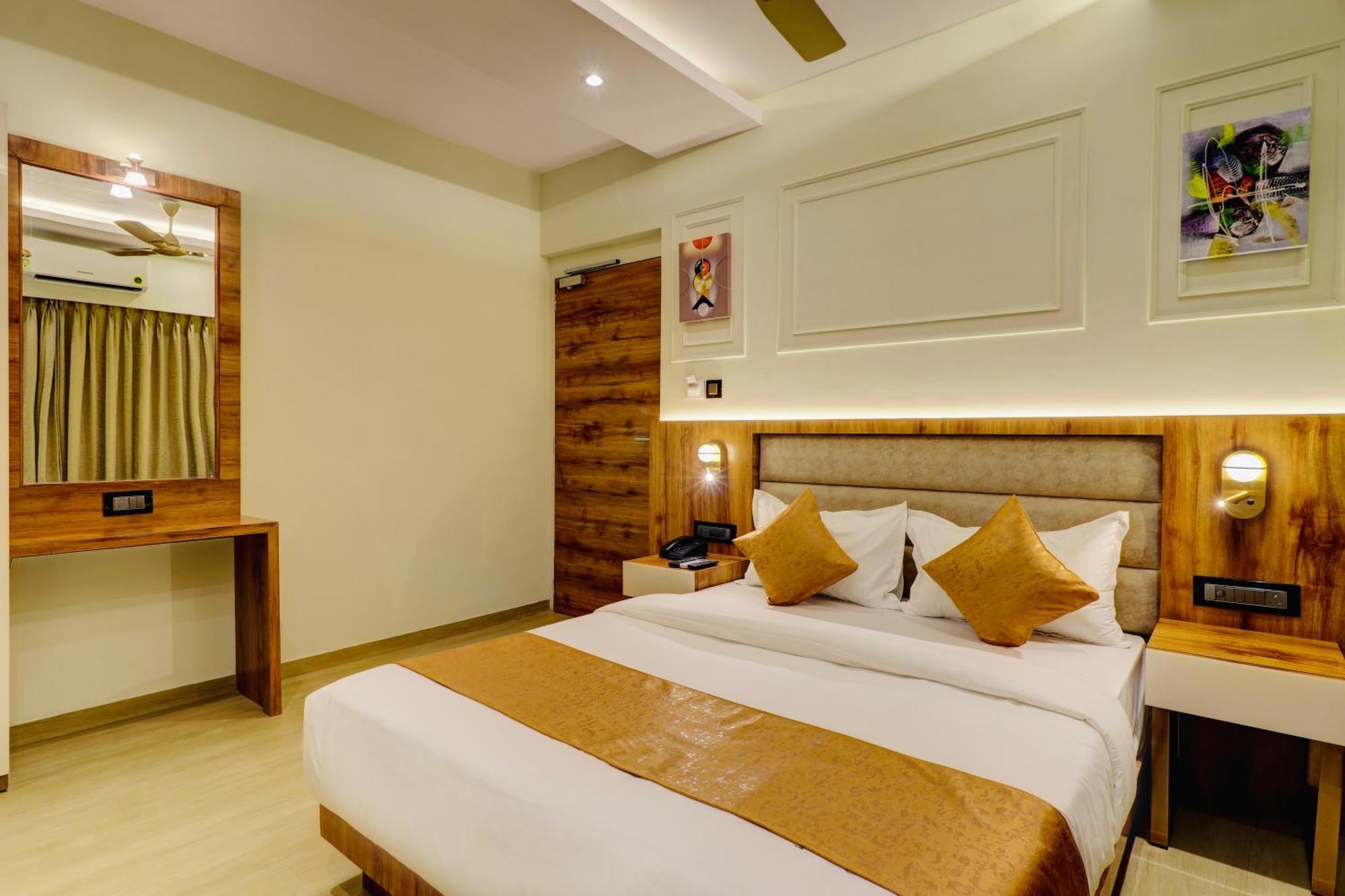 Home2 Studio Apartments Mumbai Luaran gambar